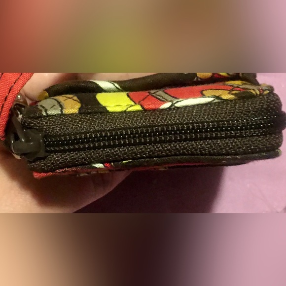 Vera Bradley All-In-One Wristlet with Phone Pocket in "Puccini" (RETIRED) - Picture 5 of 7